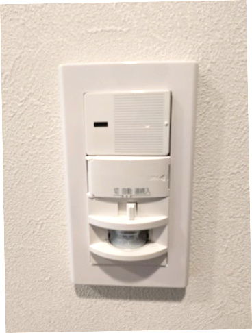 CLARITIA文京湯島の設備|人感センサー付玄関ライト