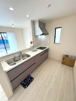 裾野市桃園　新築戸建　全１棟　１号棟のキッチン|現地撮影