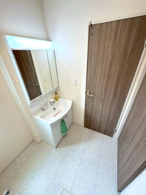 裾野市桃園　新築戸建　全１棟　１号棟の脱衣所|現地撮影