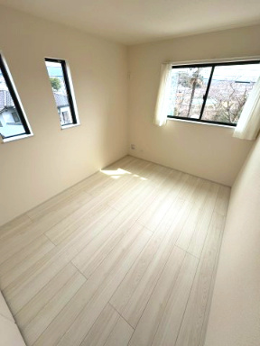 裾野市桃園　新築戸建　全１棟　１号棟の洋室|現地撮影
