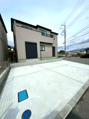 裾野市桃園　新築戸建　全１棟　１号棟の駐車場|現地撮影