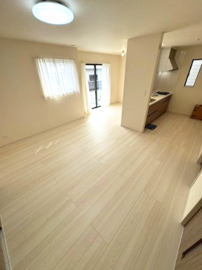 裾野市桃園　新築戸建　全１棟　１号棟の居間・リビング|現地撮影