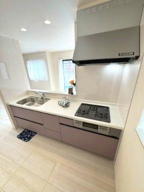 裾野市桃園　新築戸建　全１棟　１号棟のキッチン|現地撮影