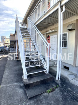 【エントランス】 | ファミール八帖 | ゆとりのあるエントランスです