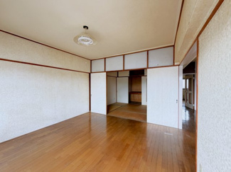 【エントランス】 | 愛宕２丁目住宅 | ３階にエントランスがあり、実際の昇降が少なく済みます！