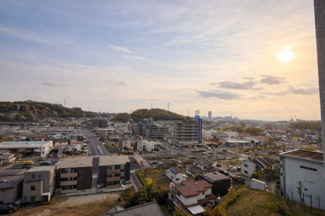 【周辺】 | 愛宕２丁目住宅 | 多摩和田郵便局まで徒歩６分