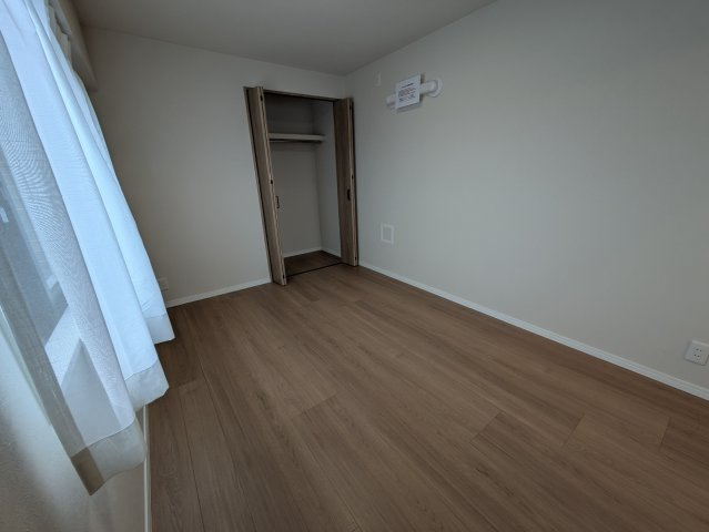 【洋室】ベルドゥムール海老名弐番館 