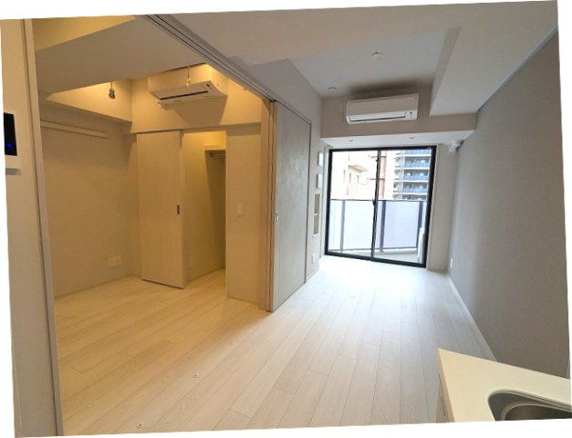 LEFOND PROGRES田原町の居間・リビング|インターネット無料、ペット可、エアコン2台付、ダウンライト付