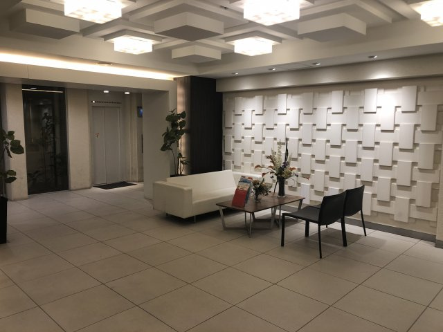 BELISTA北梅田のロビー