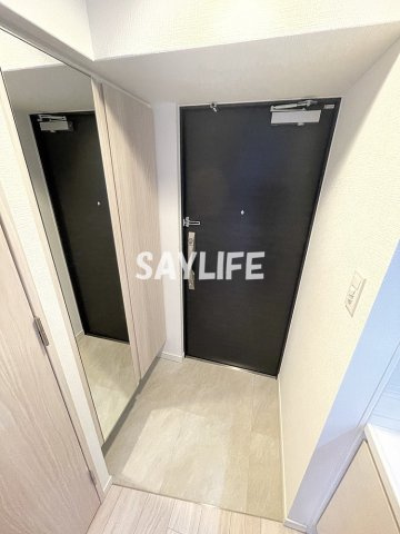 S-RESIDENCE高井田Centralの玄関