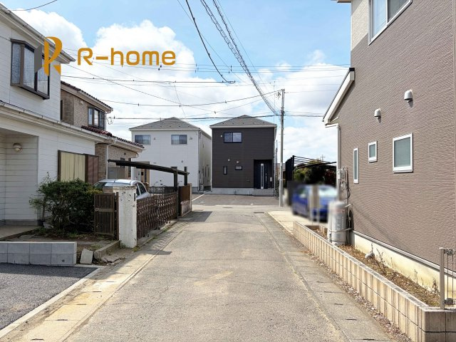 取手市宮和田第9　新築戸建て　2号棟の前面道路含む現地写真|『今から見たい！』大歓迎です♪
お気軽にＲ－ｈomeまでお問い合わせください。