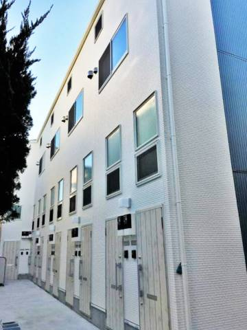 Blanc et Bleu 高円寺(ブランエトブルー高円寺）のエントランス|ゆとりのあるエントランスです