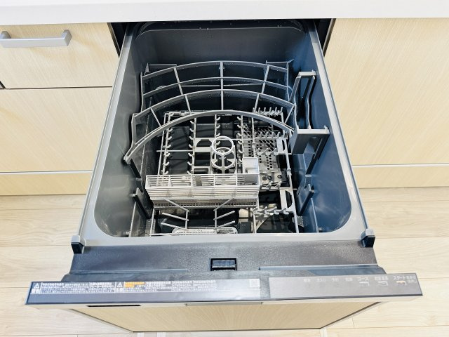 八王子市　高尾町　新築一戸建て　１期のキッチン|～食洗機付き　食事後の食器洗いはお任せ、家族でゆっくりとくつろげます～