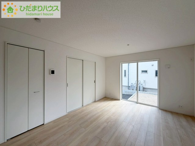 いわき市常磐西郷町第１０　新築戸建　2号棟の居間・リビング|開放感あるLDKを確保！家族が集まるリビングはゆったり過ごしリフレッシュする場として居心地の良い空間にしたいですね。