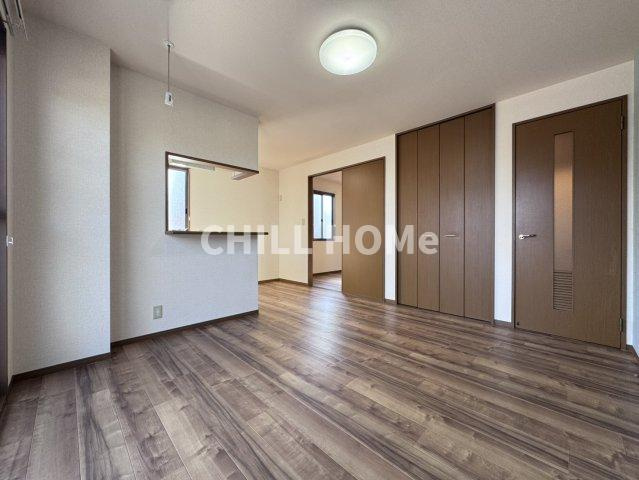 ウィルモアAの居間・リビング|当社、チルホームのHPもご覧ください(^^)/物件情報多数♪