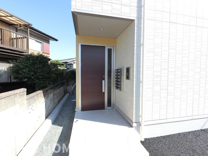 昭和町ソレイユのエントランス|他社様掲載物件もまとめてご紹介、ご案内可能です(^^)/