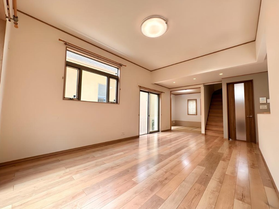 上ヶ原山田町の居間・リビング