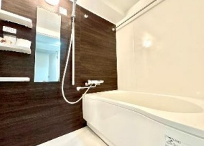 【浴室】 | アステム芦屋B棟 | 浴室乾燥機付なので雨の日や花粉が強い日も安心お洗濯