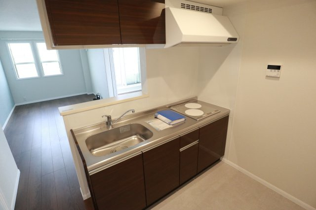 Sakura ST.東中神のキッチン|※別部屋のイメージ写真です。実際のお部屋とは異なります。
