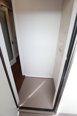 Sakura ST.東中神の玄関|※別部屋のイメージ写真です。実際のお部屋とは異なります。