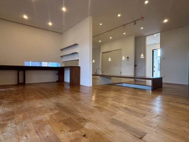 熊本市北区龍田2丁目オール電化戸建の居間・リビング
