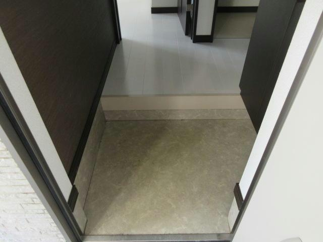 EstansiaⅢの玄関