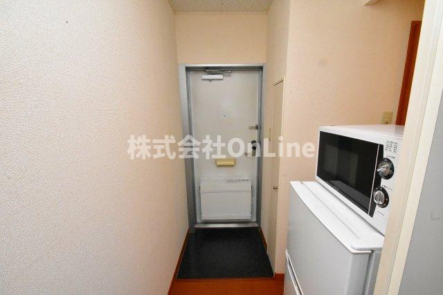 レオパレスさちAの玄関
