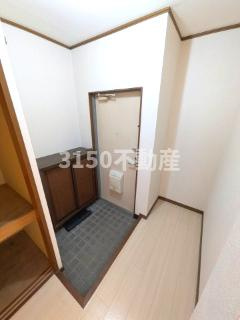 ウエステージIの玄関