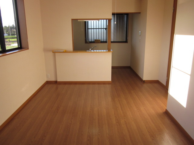 ヴィラ西原の居間・リビング|リビング