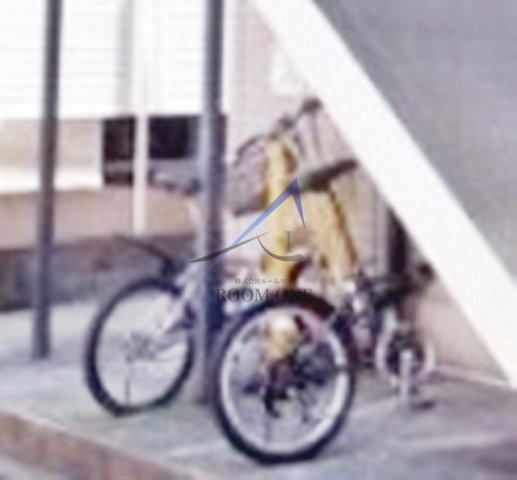 キャップス早稲田のその他共用部分|駐輪場です。