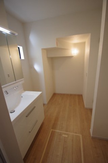 【内観：施工例】 | 【仲介手数料無料！！】府中市南町2丁目　新築戸建て（全3棟）3号棟　6799万円 | 洗面所