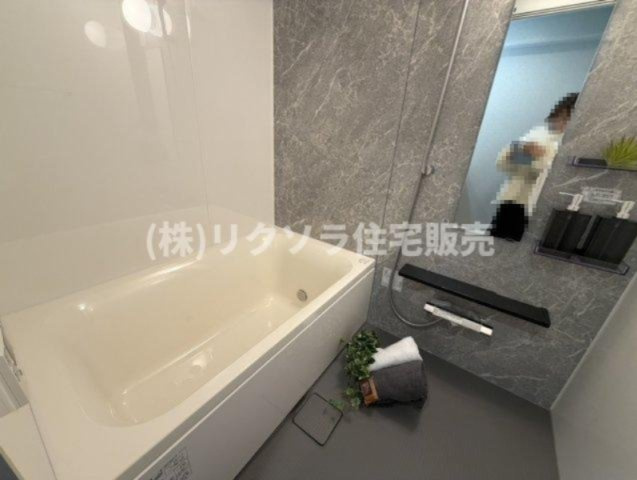 プライムコート高槻総持寺の浴室|浴室乾燥機付き
■物件内覧・資金計画相談・住宅ローン相談、リフォーム相談、お問合せ受付中■
※当日・翌日のご内覧、ご相談はお電話でのお問合せがスムーズです！