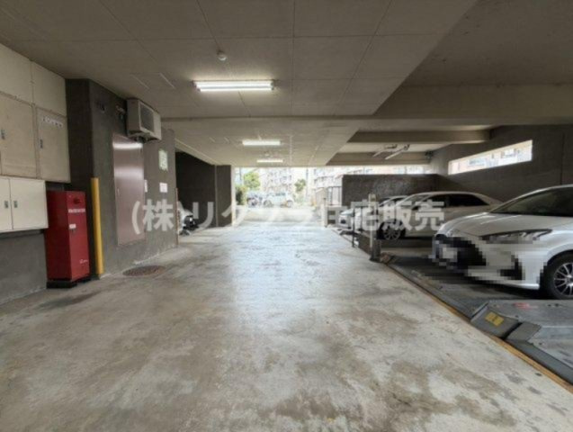 プライムコート高槻総持寺の駐車場|■物件内覧・資金計画相談・住宅ローン相談、リフォーム相談、お問合せ受付中■
※当日・翌日のご内覧、ご相談はお電話でのお問合せがスムーズです！