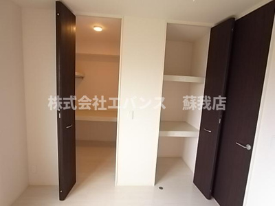 【収納】 | スマートエメロード | 大きなスペースがあり、収納には困りません