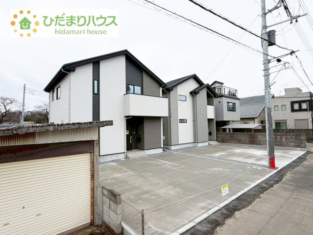 【外観】 | 土浦市桜町2期　新築戸建　2号棟 | 白を基調とした明るい印象を受ける外観です！