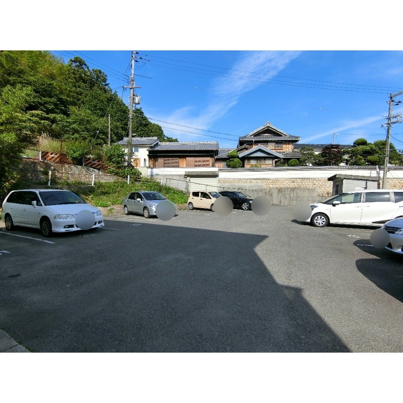 グリーンシャトレⅠの駐車場