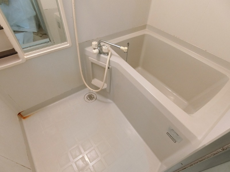 グリーンシャトレⅠの浴室