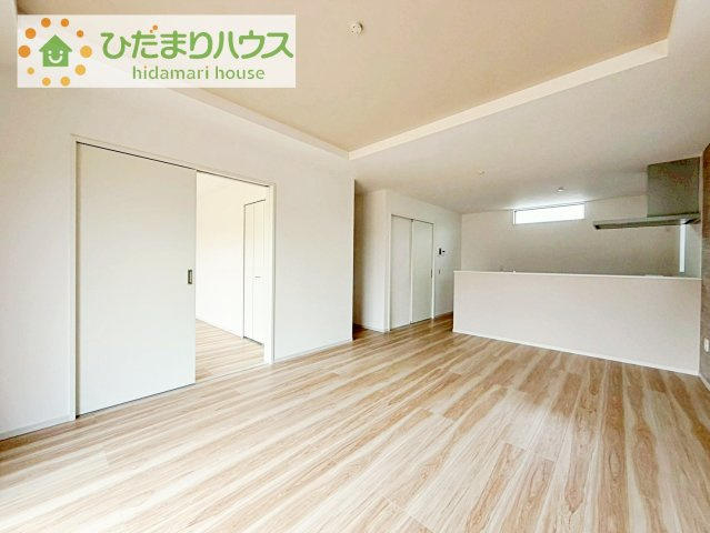 【居間・リビング】 | 土浦市桜町2期　新築戸建　1号棟 | 早くお仕事終わらせて、家に帰りたくなるようなリビングです(^^♪