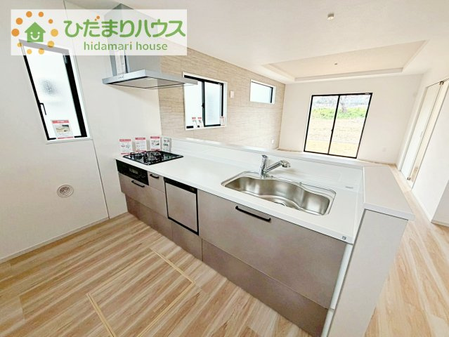 【キッチン】 | 土浦市桜町2期　新築戸建　1号棟 | 料理をしながらでも、ご家族との会話を楽しめる対面式キッチン♪