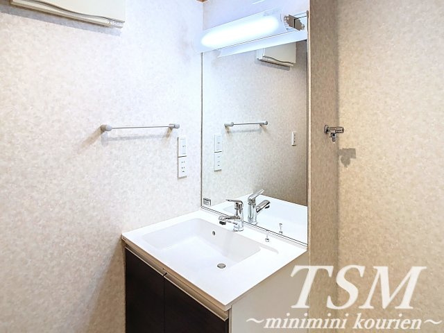 ラ・コリーヌの駐車場|敷地内駐車場