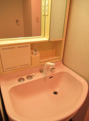 【洗面所】 | ライオンズマンション前田東公園 | 洗面台　前回募集時／2021年2月の写真