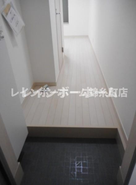 グローリア北千住の玄関