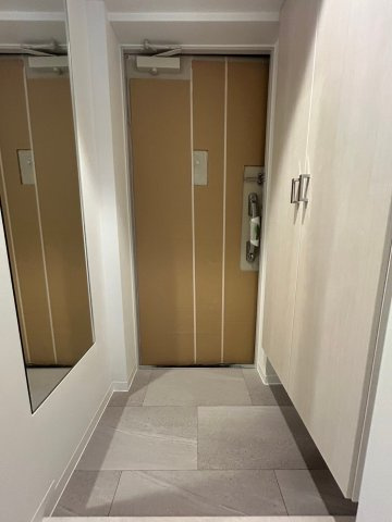 グランコート北園の玄関