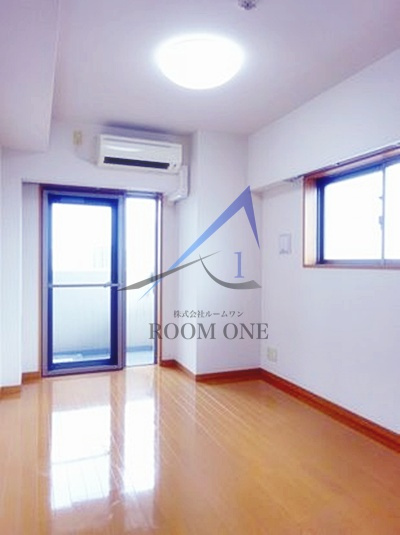 ヴィータローザＣＱレジデンス南千住の居間・リビング|洋室のお部屋です。