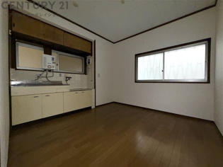 床色が落ち着いた色合いで、とてもきれいです。