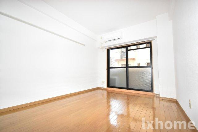 レフィナードの洋室|落ち着いた色調の洋室です