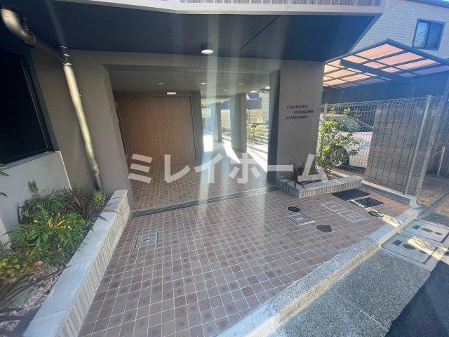 コンポジット品川金子山のエントランス