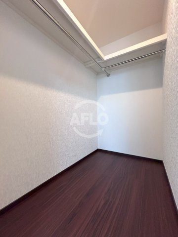 プレジオ松屋町の収納|プレジオ松屋町　ウォークインクローゼット