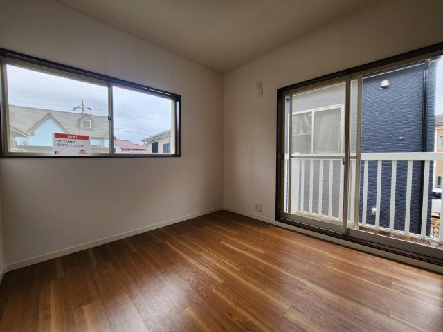 【洋室】 | アトムセレクト千葉市花見川区朝日ヶ丘３丁目中古戸建て | 約4.5帖