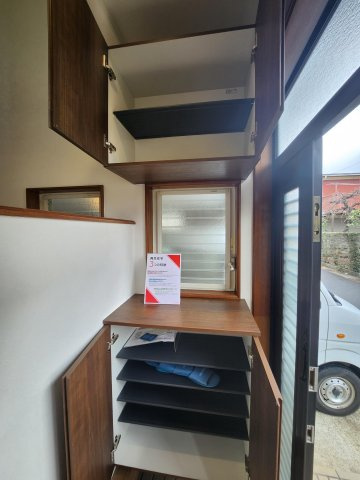 【玄関】 | アトムセレクト千葉市花見川区朝日ヶ丘３丁目中古戸建て | シューズボックス